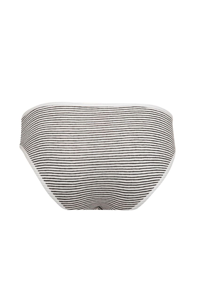 نساء اوف وايت طقم 5 كيلوت من Fall in Love