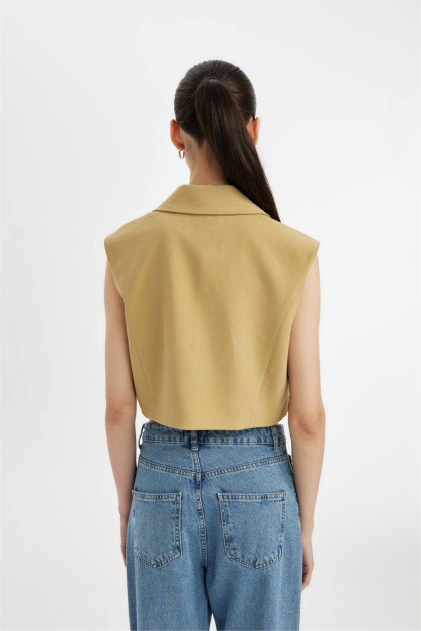 Woman Teak Crop Blazer Vest