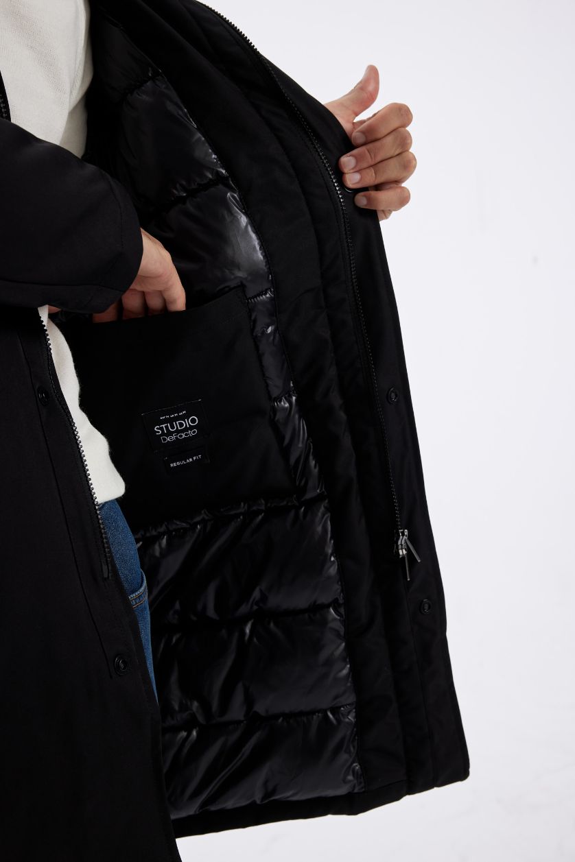 Erkek Siyah Su İtici Regular Fit Kapuşonlu Cepli Astarlı Uzun Şişme Mont