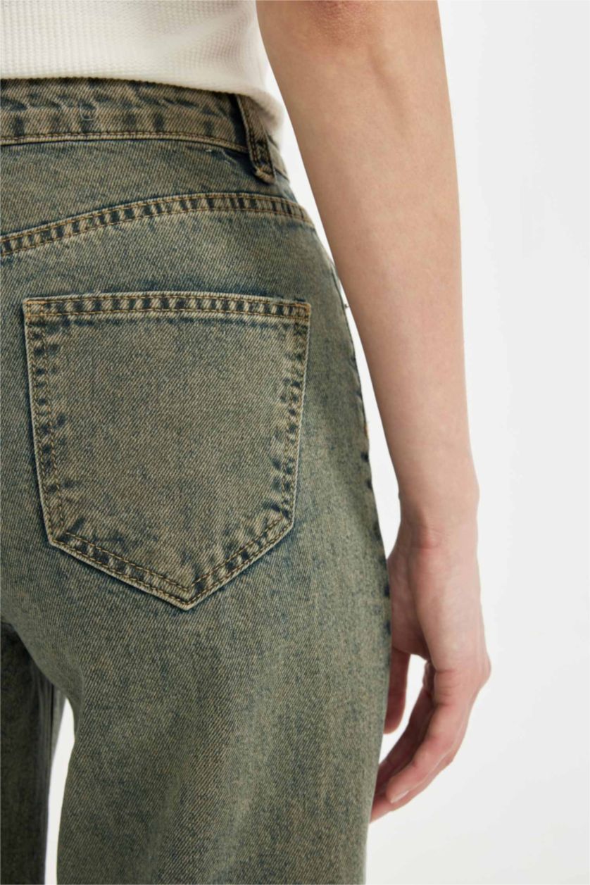 Woman Light Indigo Wide Leg High Waist Long Washed Jeans