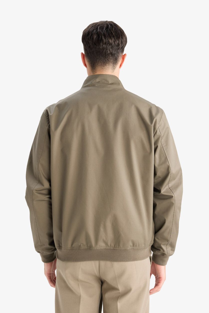 Erkek Haki Slim Fit Dar Kesim Dik Yaka Astarlı Fermuarlı Cepli Mevsimlik Baharlık Mont