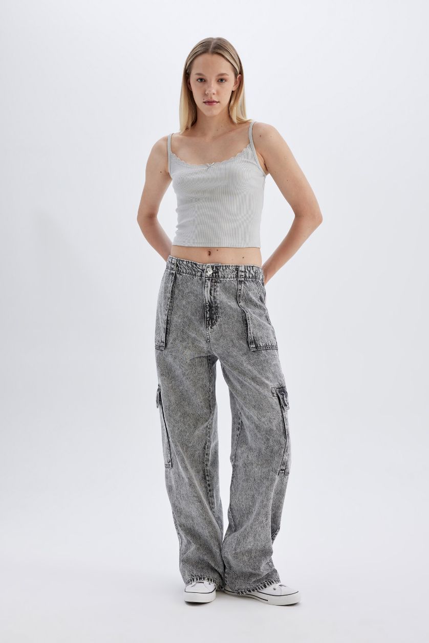 Kadın Açık Gri Fitted Dar Kesim Kare Yaka Fitilli Kaşkorse Askılı Atlet