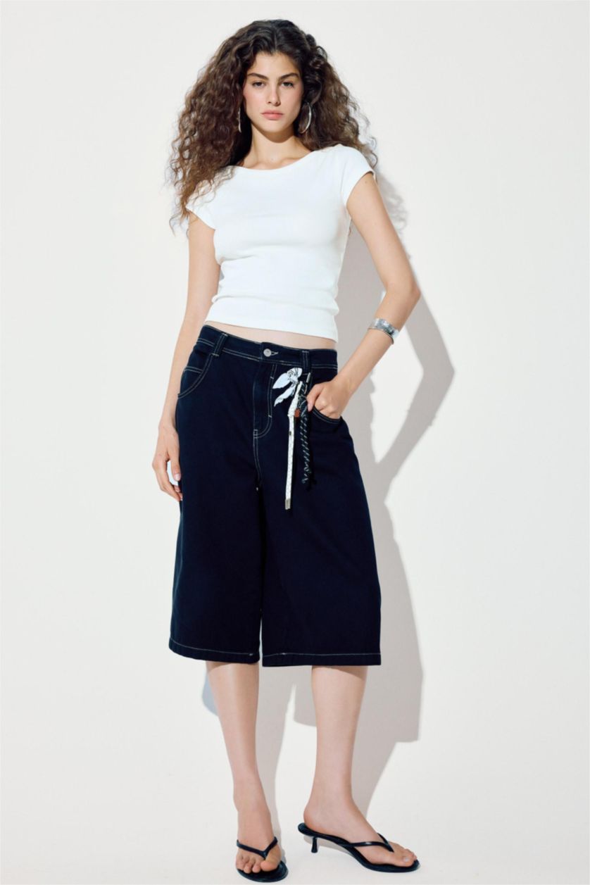 FEMME Noir Short Bermuda en Gabardine Taille Haute