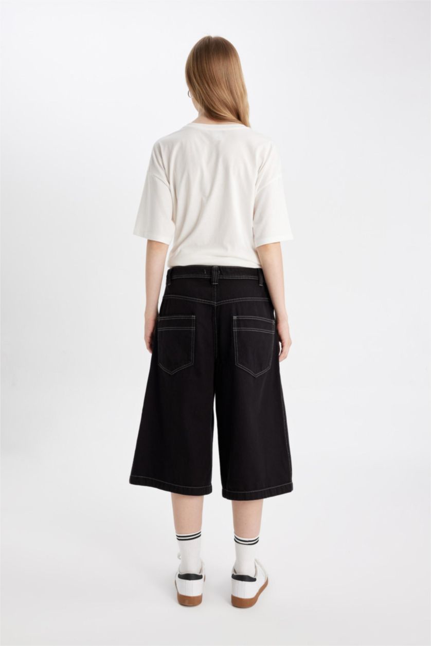 FEMME Noir Short Bermuda en Gabardine Taille Haute