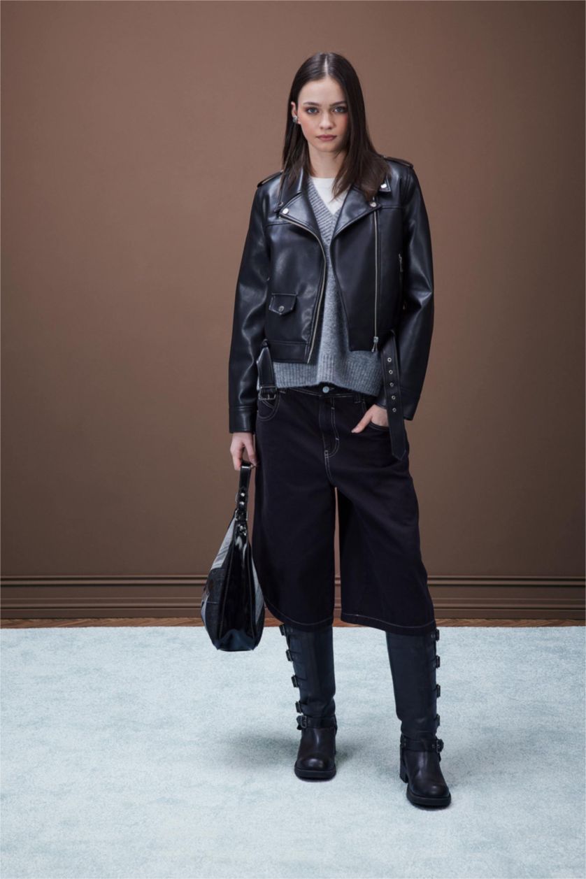 FEMME Noir Short Bermuda en Gabardine Taille Haute