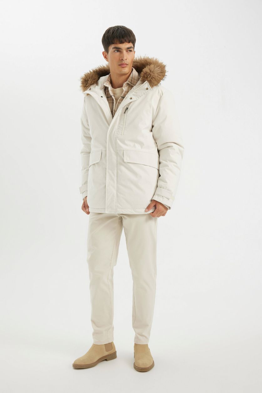 Erkek Ekru Regular Fit Kapüşonlu Fermuarlı Cepli Kürklü Mont Parka