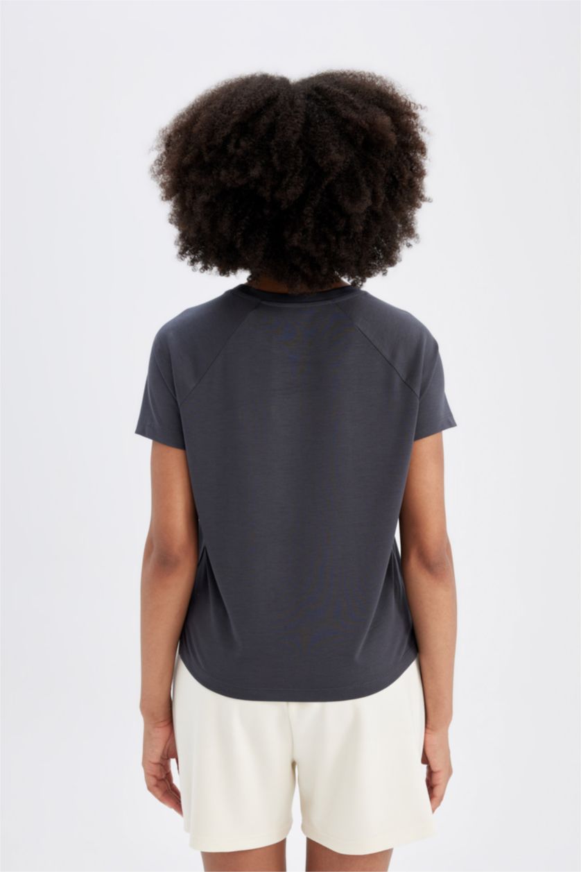 Kadın Antrasit DeFactoFit Crop Bisiklet Yaka Sporcu Modal Kısa Kollu Tişört
