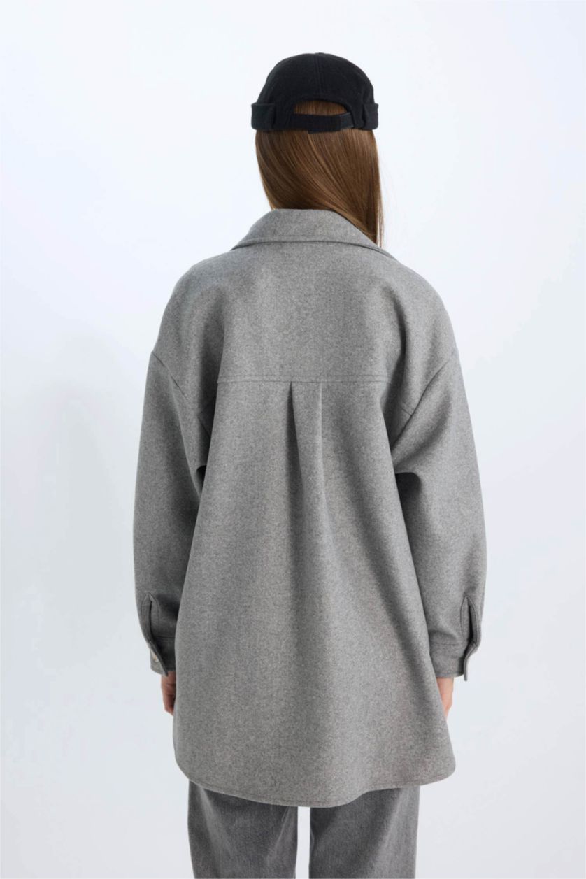 Kadın Ekru Relax Fit Cepli Düğmeli Gömlek Ceket 