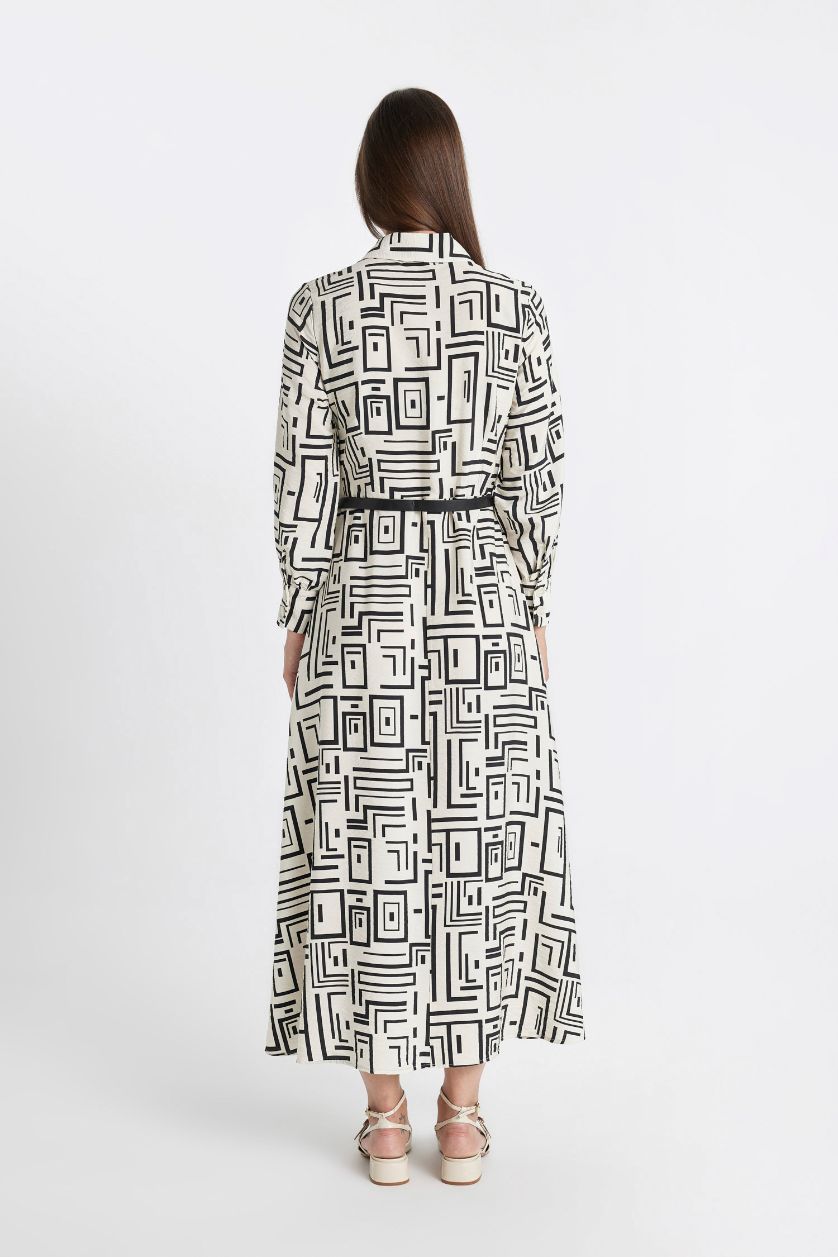 Woman Black Shirt Collar Printed Dress