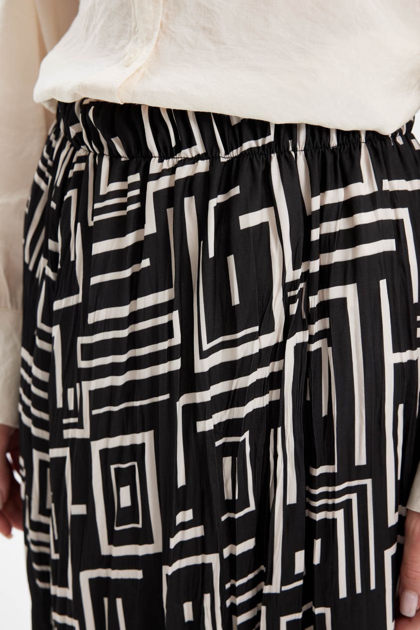 WOMAN Black Pleat Printed Satin Maxi Skirt