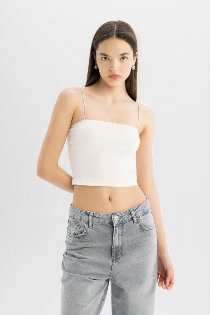 Woman White Fitted Ribbed Camisole Crop Top