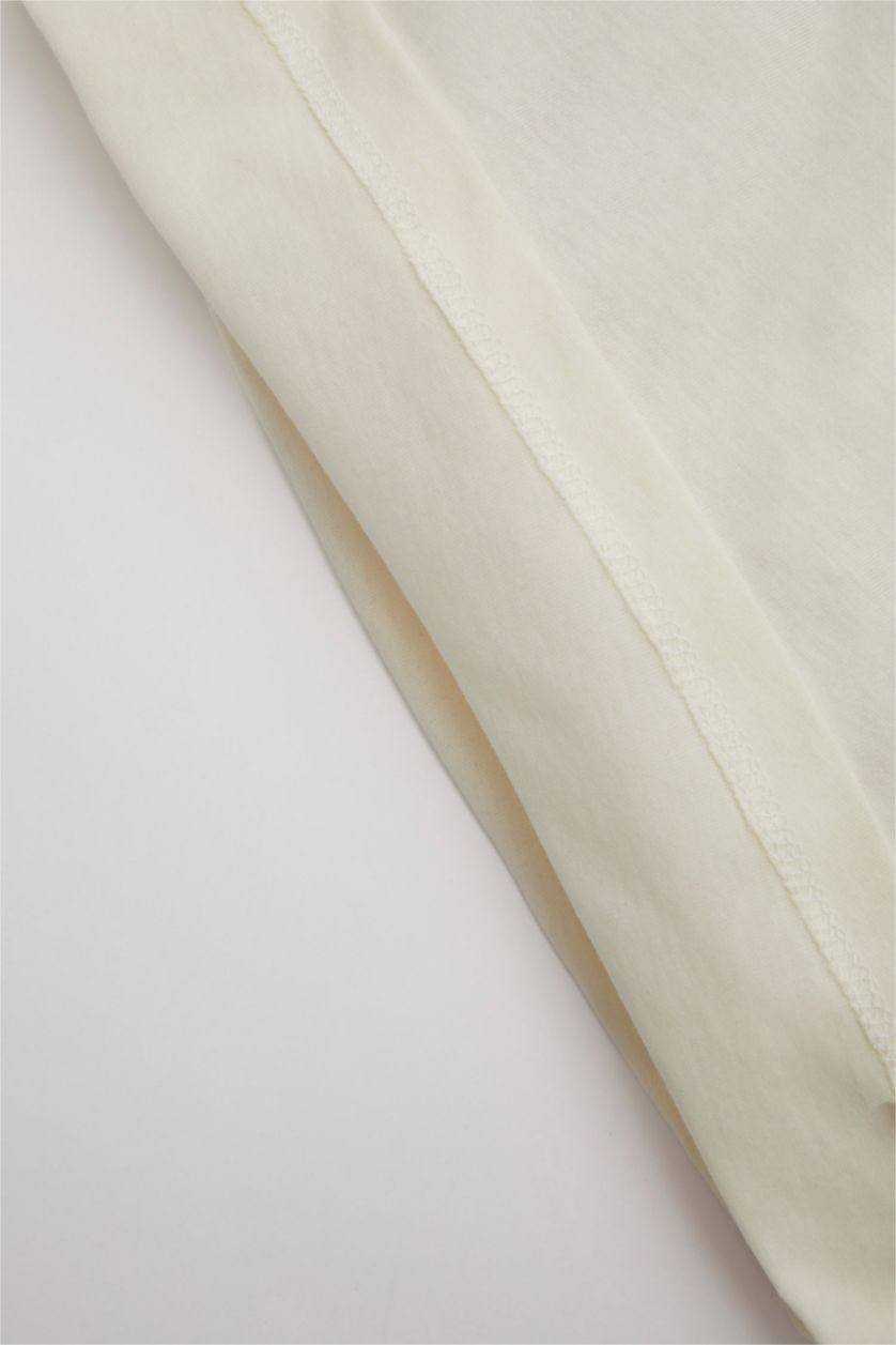 Erkek Bebek Ekru Erkek Bebek Bisiklet Yaka Baskılı Kısa Kollu Tişört