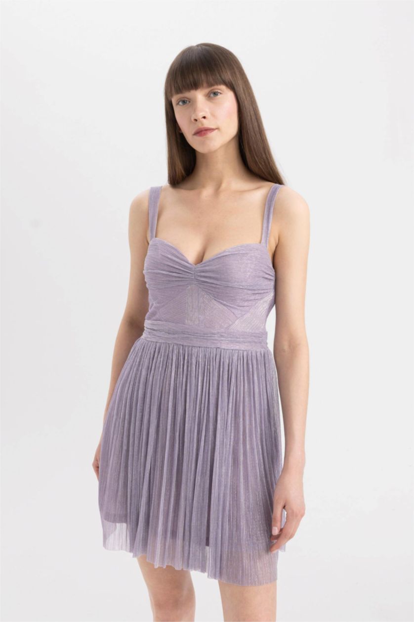 Kadın Lila Kalp Yaka Parlak Kumaş Askılı Mini Abiye Elbise