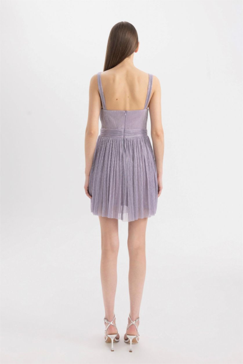 Kadın Lila Kalp Yaka Parlak Kumaş Askılı Mini Abiye Elbise