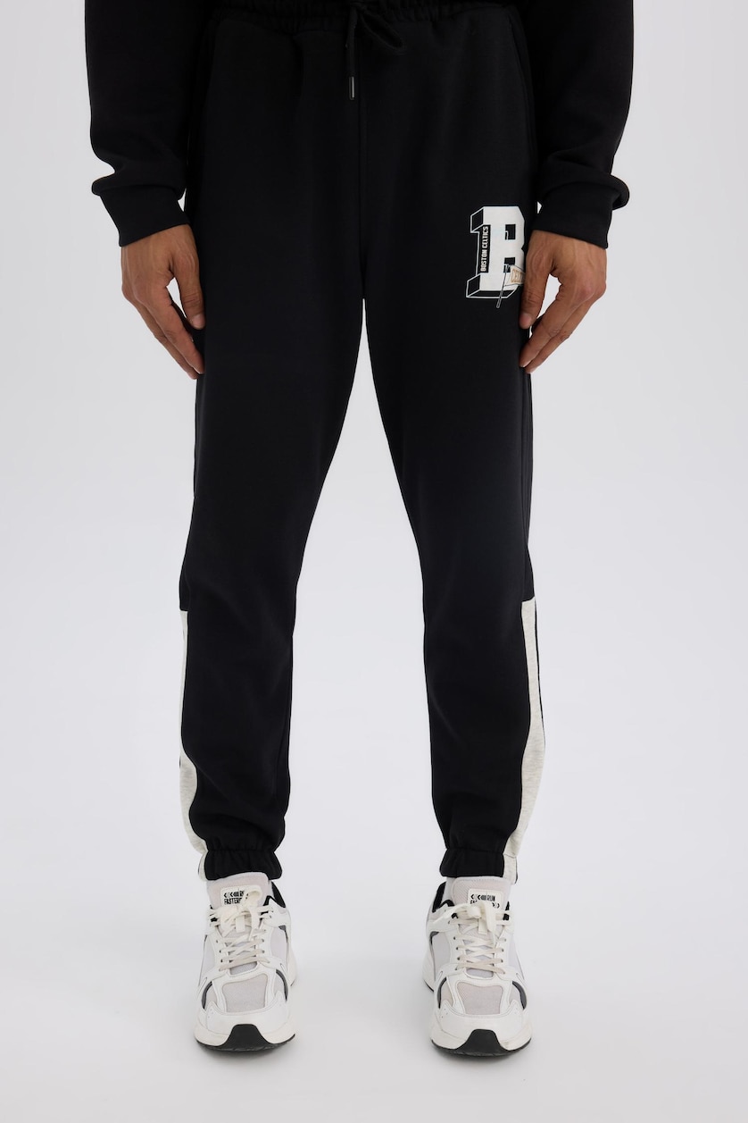Men Black Standard Fit Thick Sweatshirt Fabric Jogger