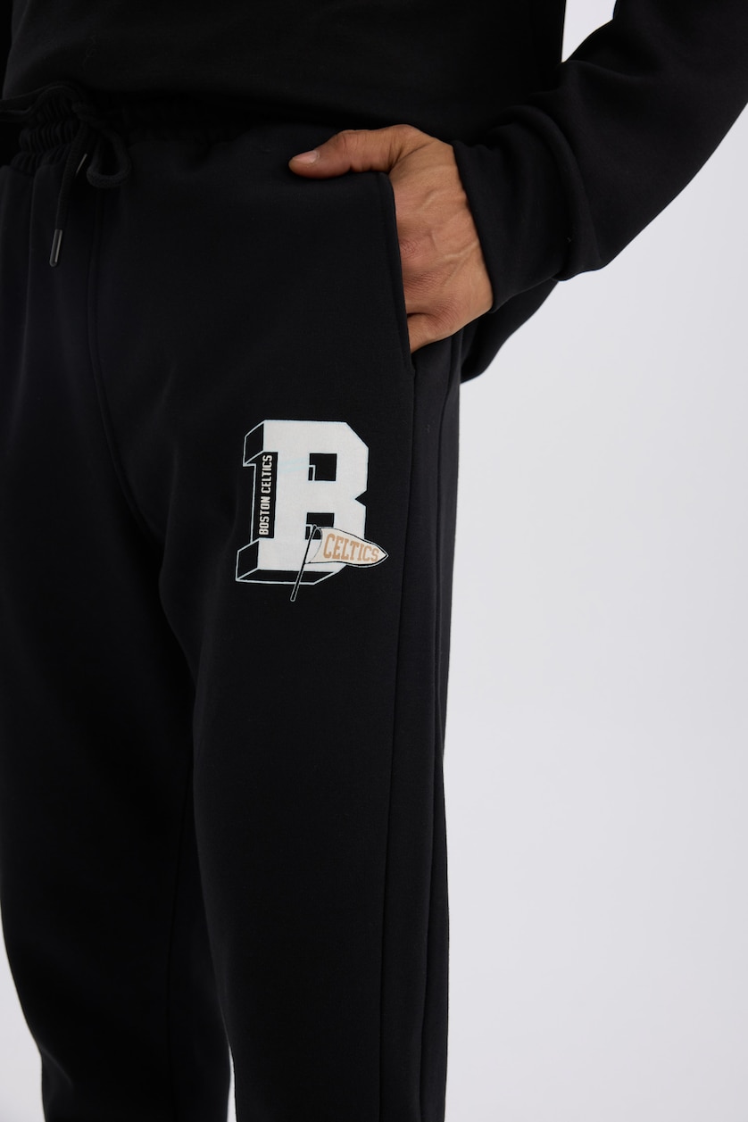 Men Black Standard Fit Thick Sweatshirt Fabric Jogger