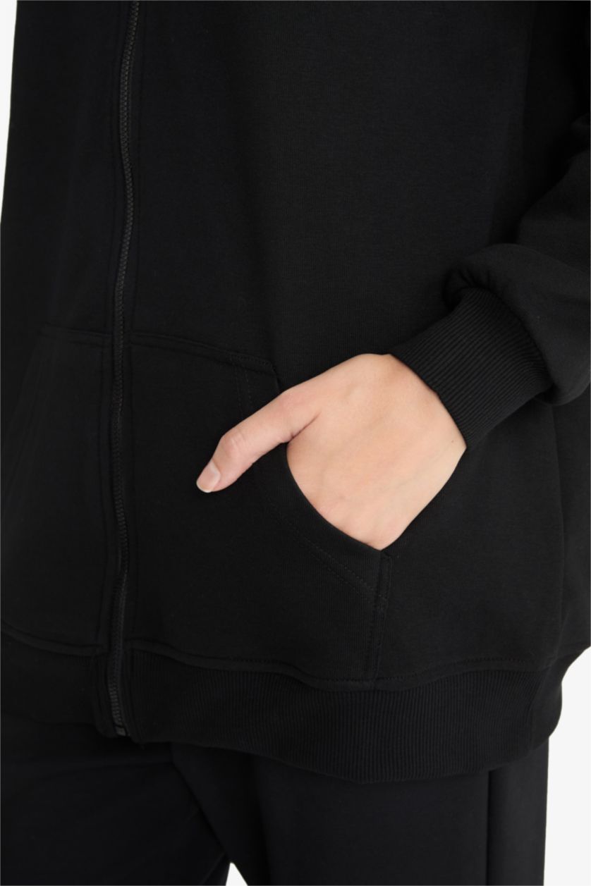 Kadın Siyah Regular Fit Kapüşonlu İçi Yumuşak Tüylü Kalın Fermuarlı Sweatshirt