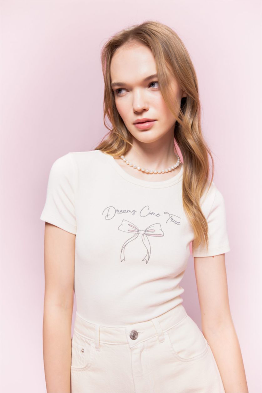 Woman Ecru Fitted Crew Neck Printed Ribana Short Sleeve T-Shirt