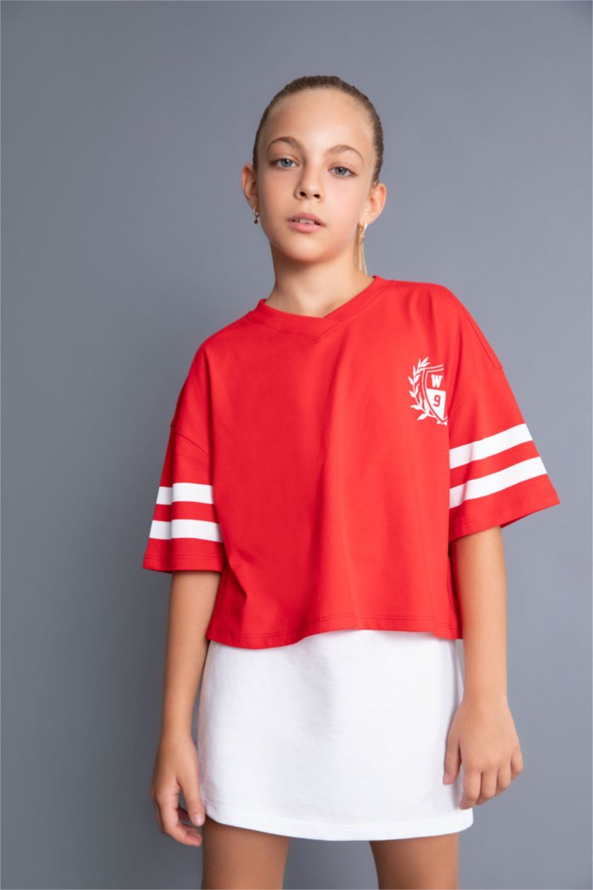 Kız Çocuk - Genç Kız Kırmızı Oversize Geniş Kalıp V Yaka Sırt Baskılı Kısa Kollu Tişört Kız Çocuk