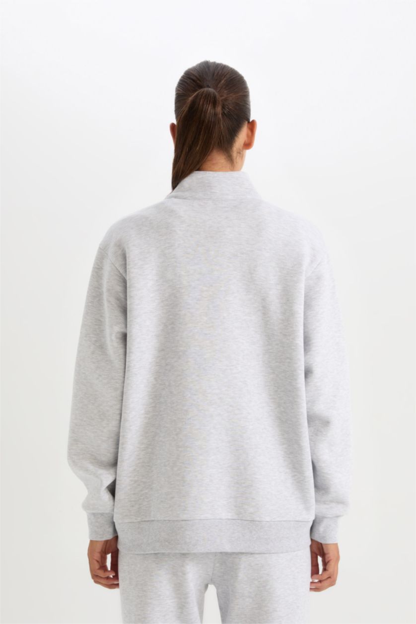 Kadın Gri Melanj Oversize Geniş Kalıp Dik Yaka Spor Baskılı Sporcu Sweatshirt