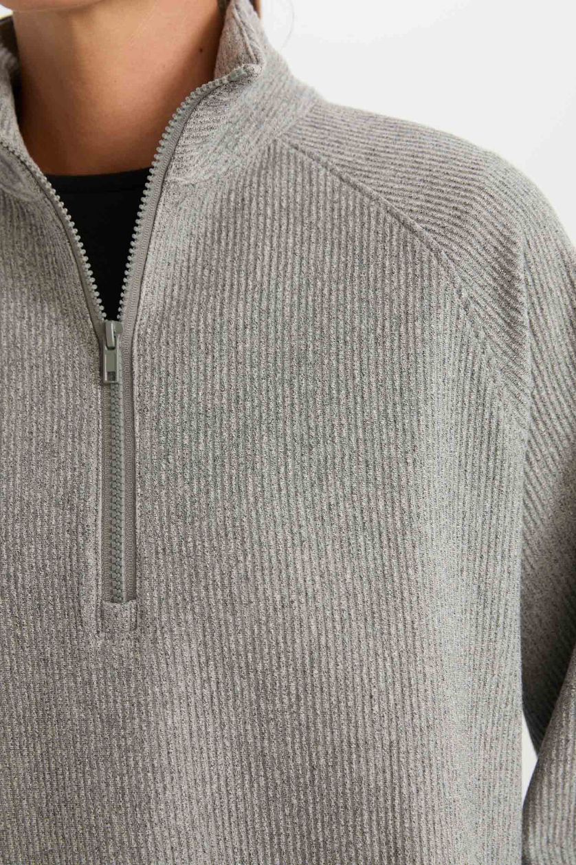 FEMME Gris Sweat-shirt de sport à col montant zippé de DeFactoFit