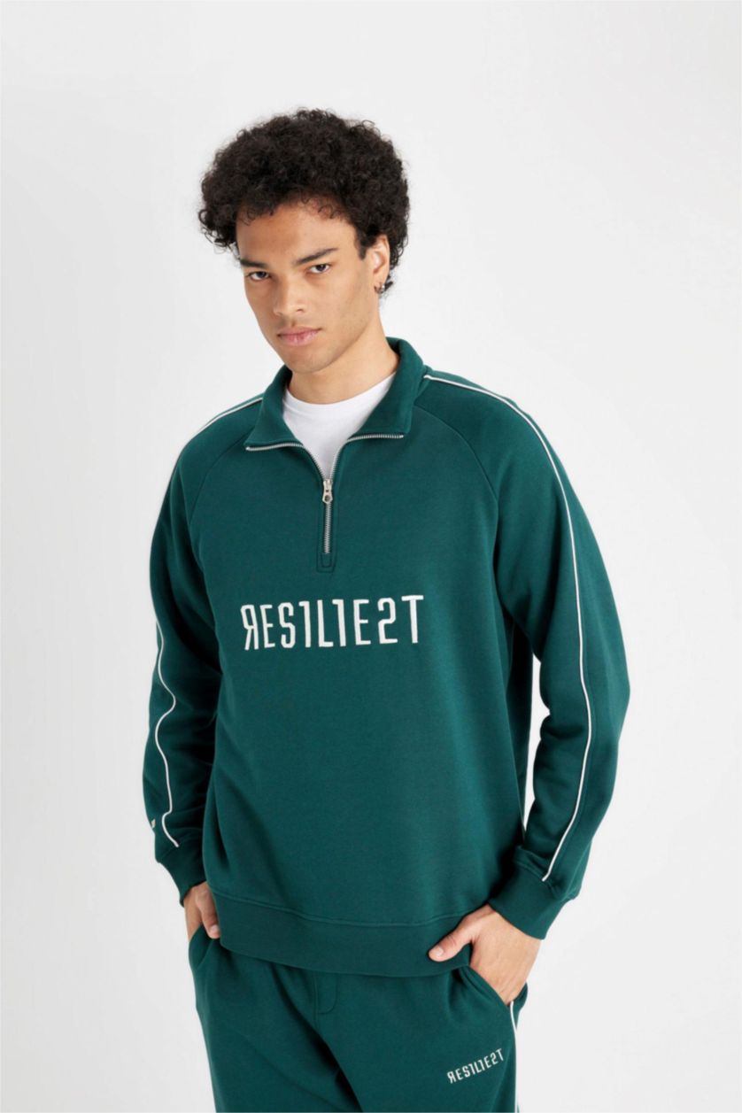 MAN Dark Green Boxy Fit Long Sleeve Sweatshirt