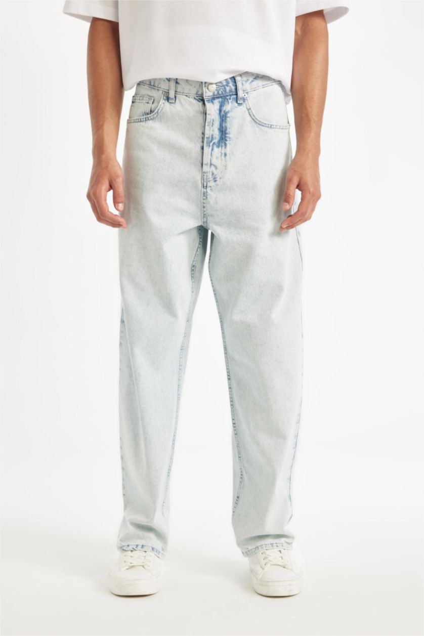 MAN Ice Blue Baggy Fit Normal Waist Wide Leg Jeans