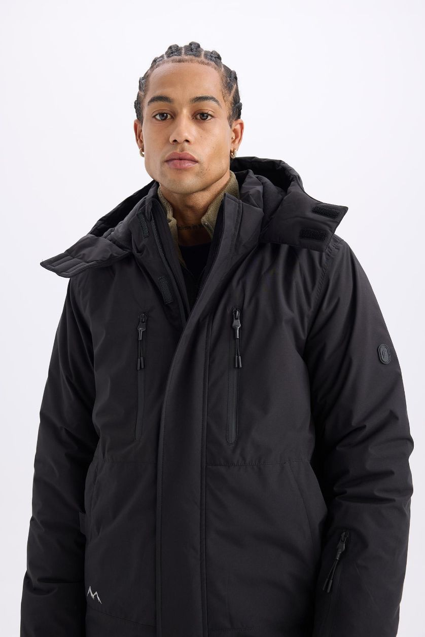 Мужчины Черный Куртка водоотталкивающая с капюшоном, DeFactoFit