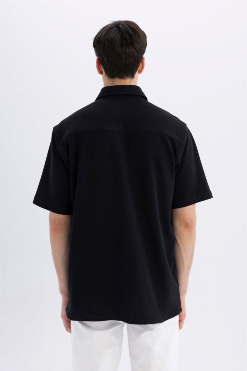 Man Black Regular Fit Cotton Short Sleeve Shirt