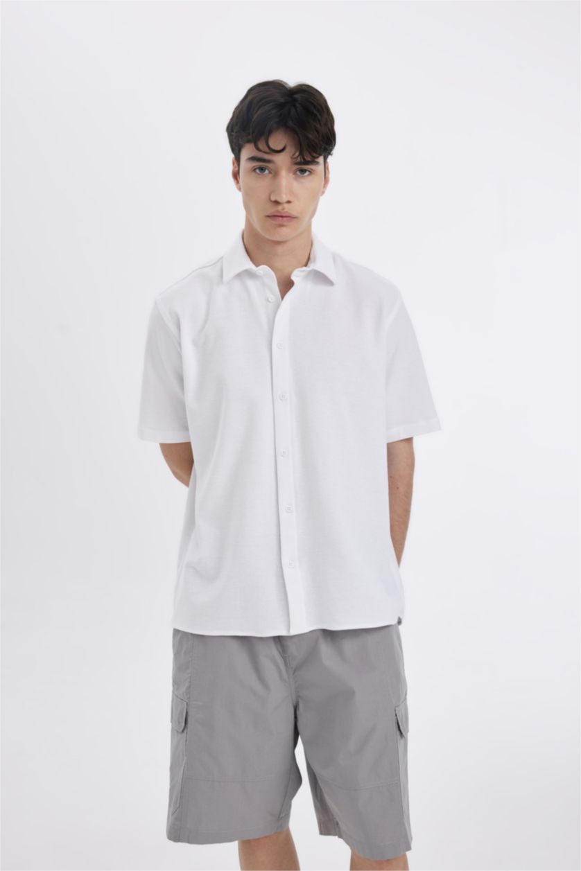 Men White Regular Fit Cotton Short Sleeve Shirt