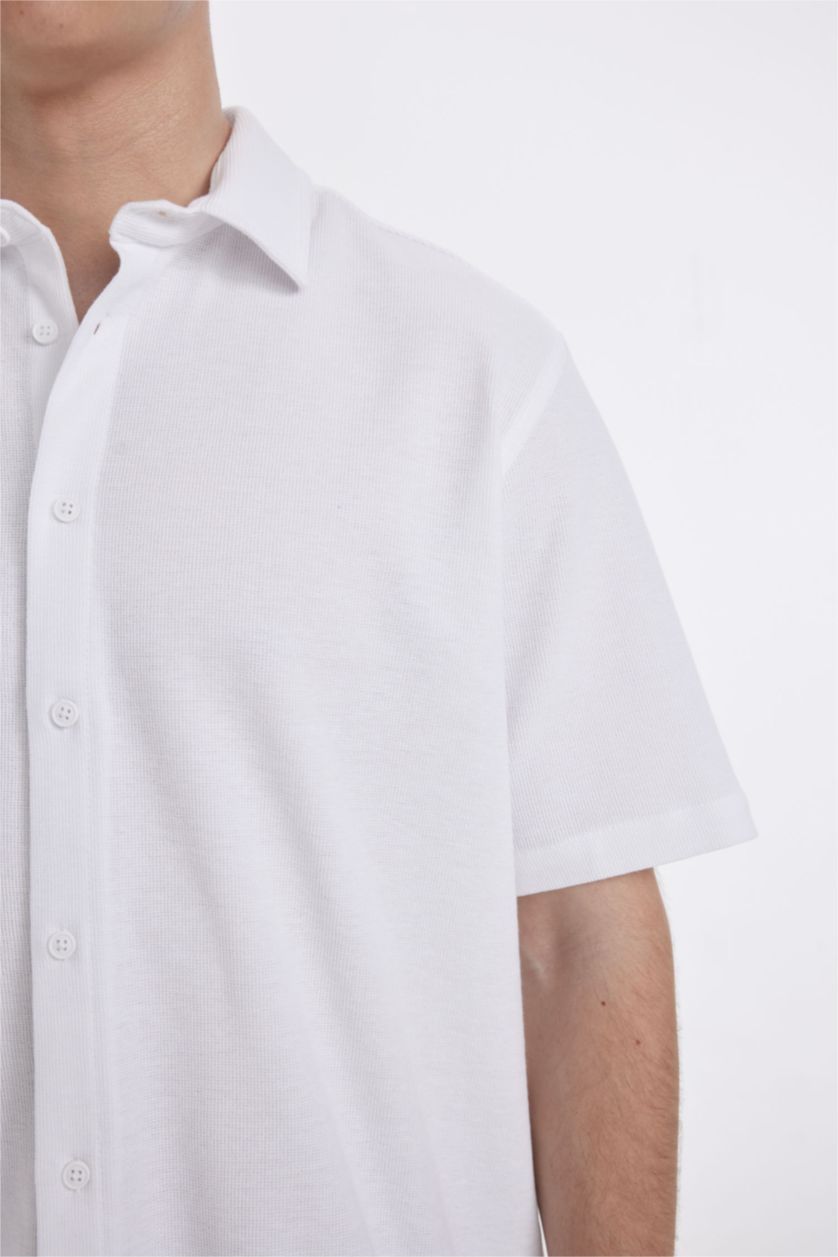 Men White Regular Fit Cotton Short Sleeve Shirt
