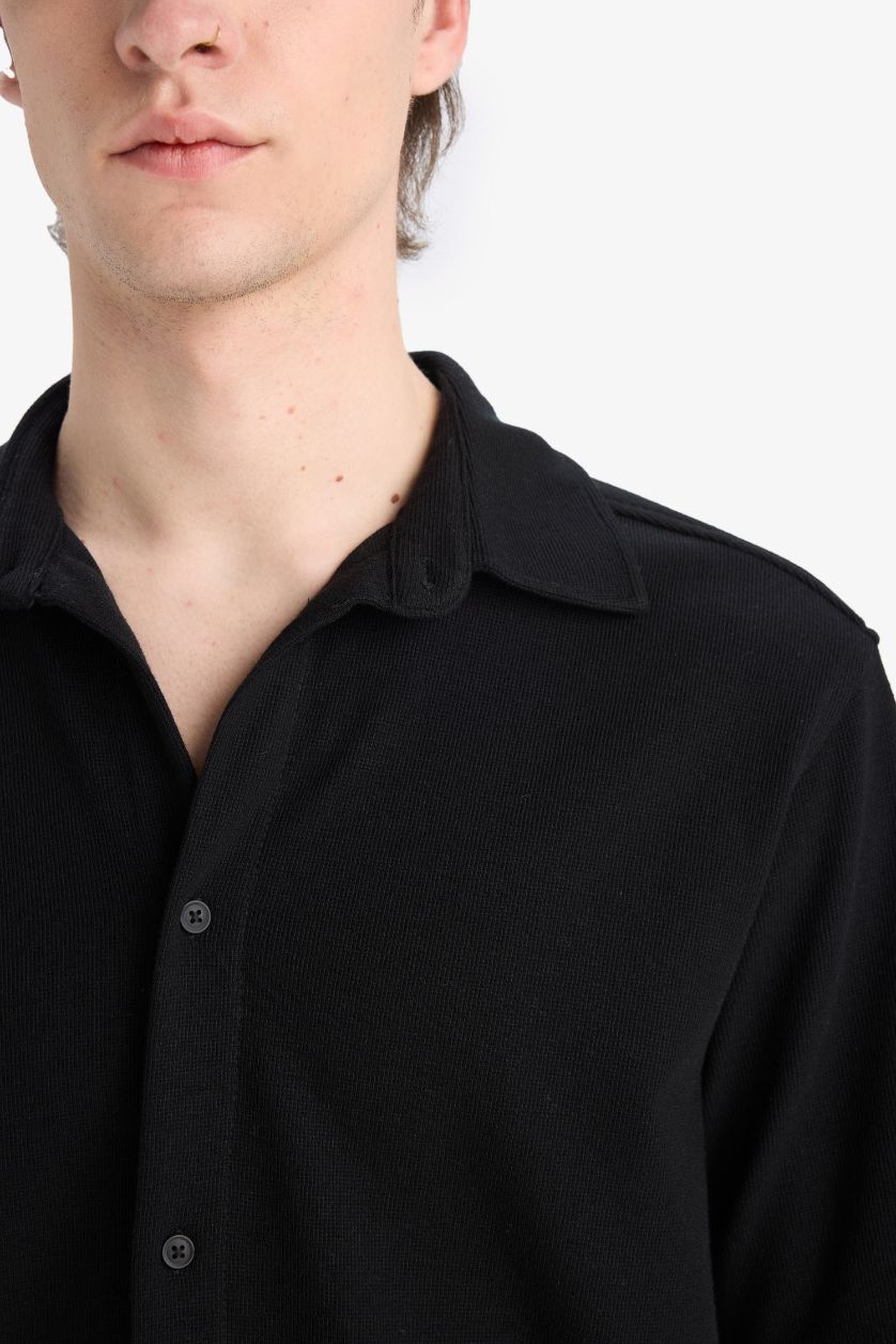 Man Black Regular Fit Cotton Short Sleeve Shirt