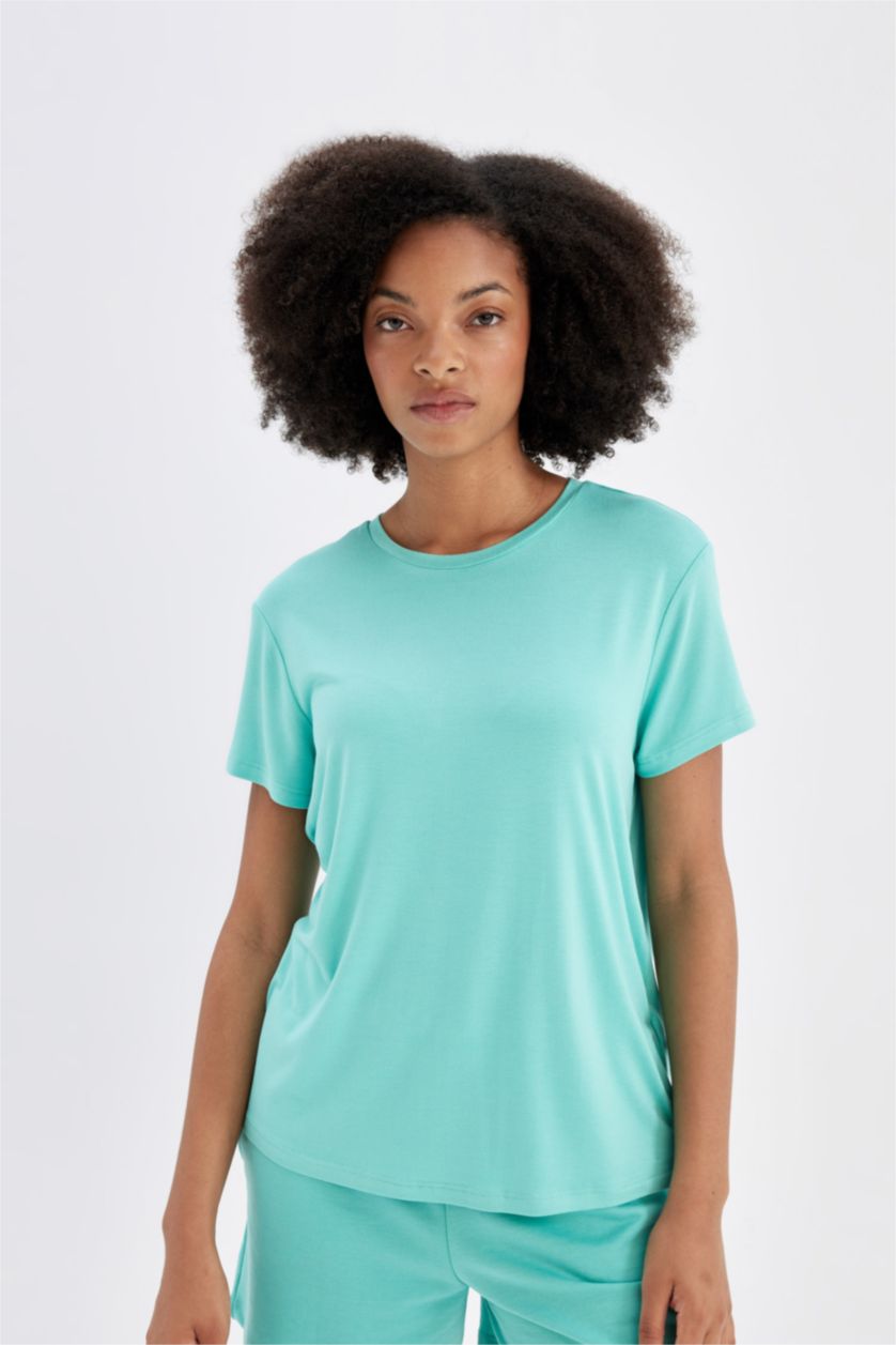 Kadın Açık Yeşil DeFactoFit Standart Fit Bisiklet Yaka Sporcu Basic Düz Kısa Kollu Tişört