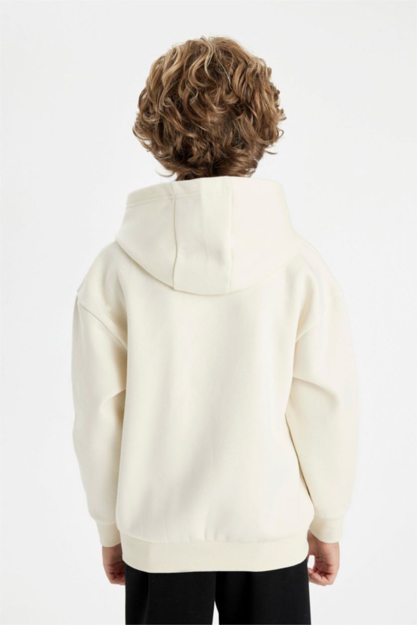 أولاد اللون الرملي سويت شيرت ولادي واسع ثقيل بغطاء للرأس وطبعة حروف