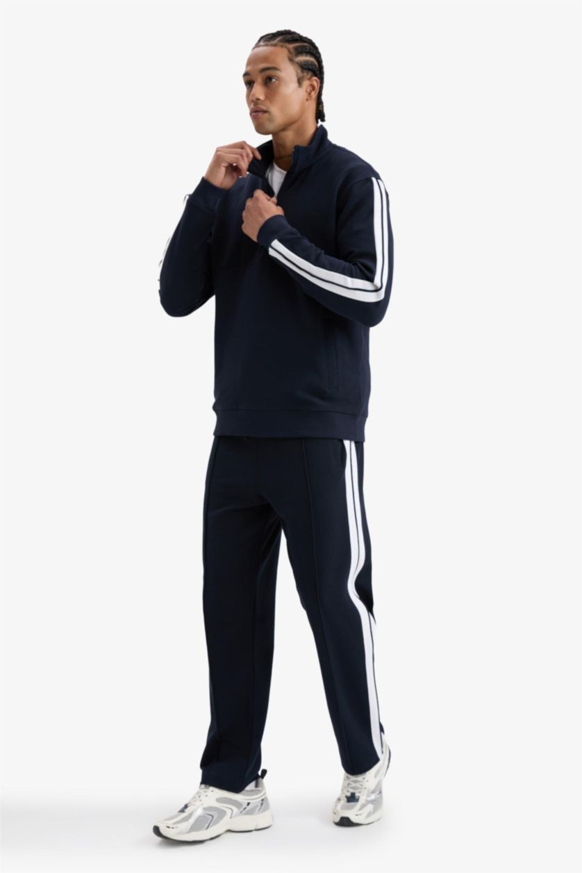 MAN NAVY Standard Fit Jogger