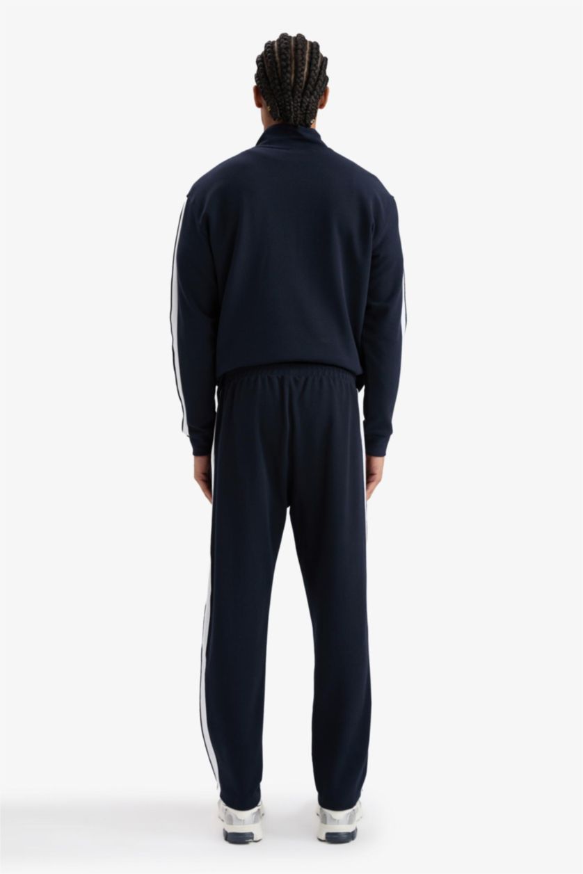 MAN NAVY Standard Fit Jogger