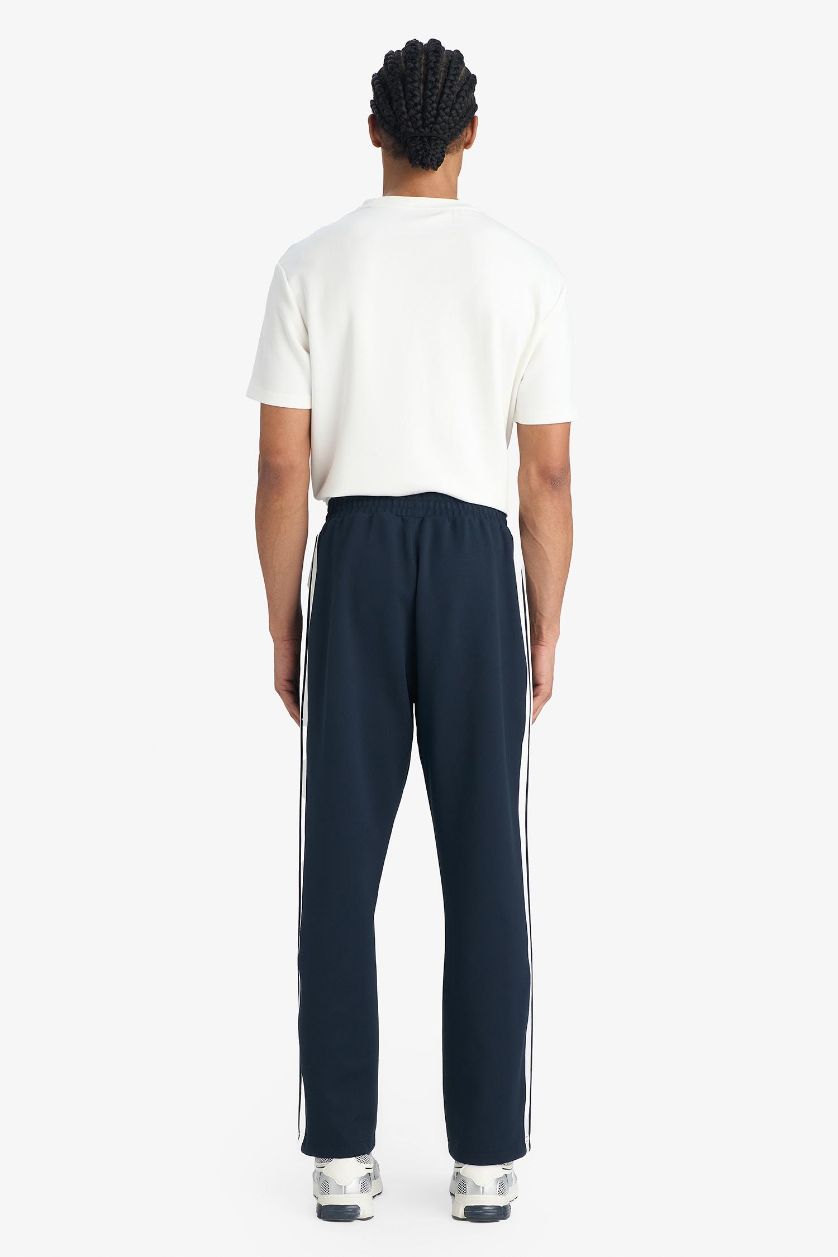 Man NAVY Standard Fit Jogger Sweatpants