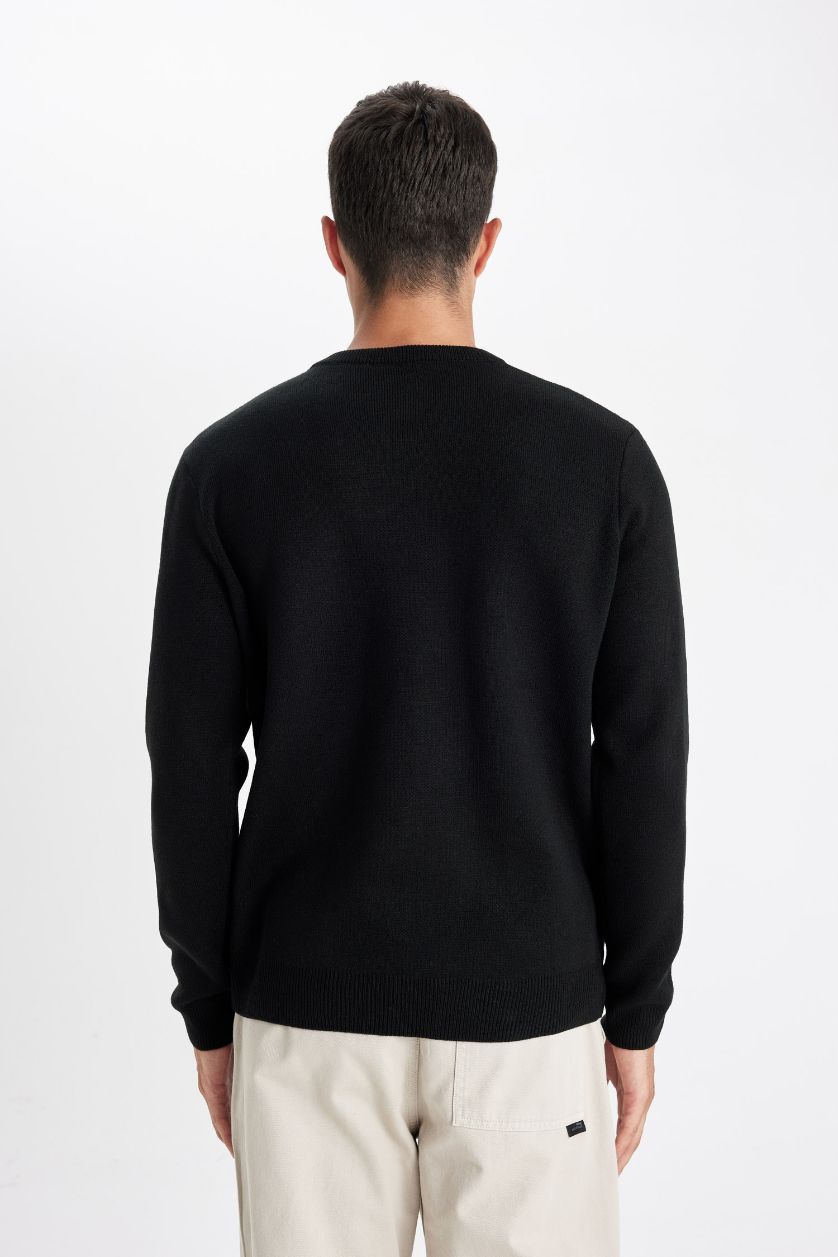 MAN Black Standard Fit Crew Neck Basic Knitted Pullover