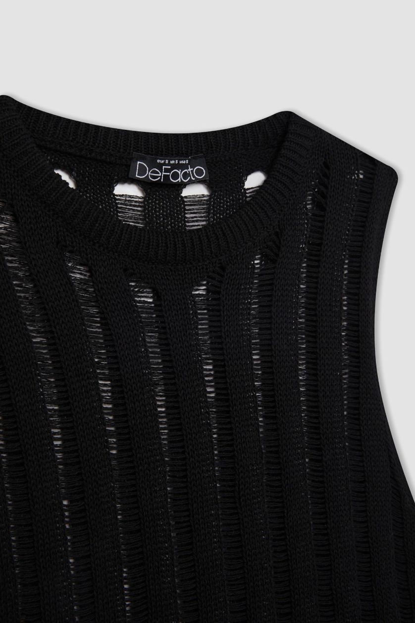 Kadın Siyah Regular Fit Crop Bisiklet Yaka Kroşe Atlet