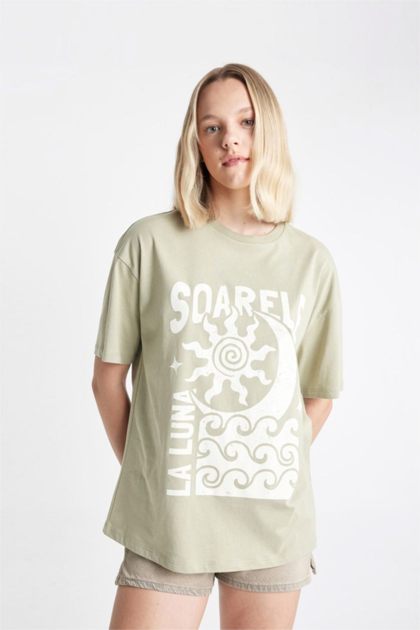 نساء كاكي فاتح تي شيرت نص كم مطبوع اوفر سايز بياقة مستديرة