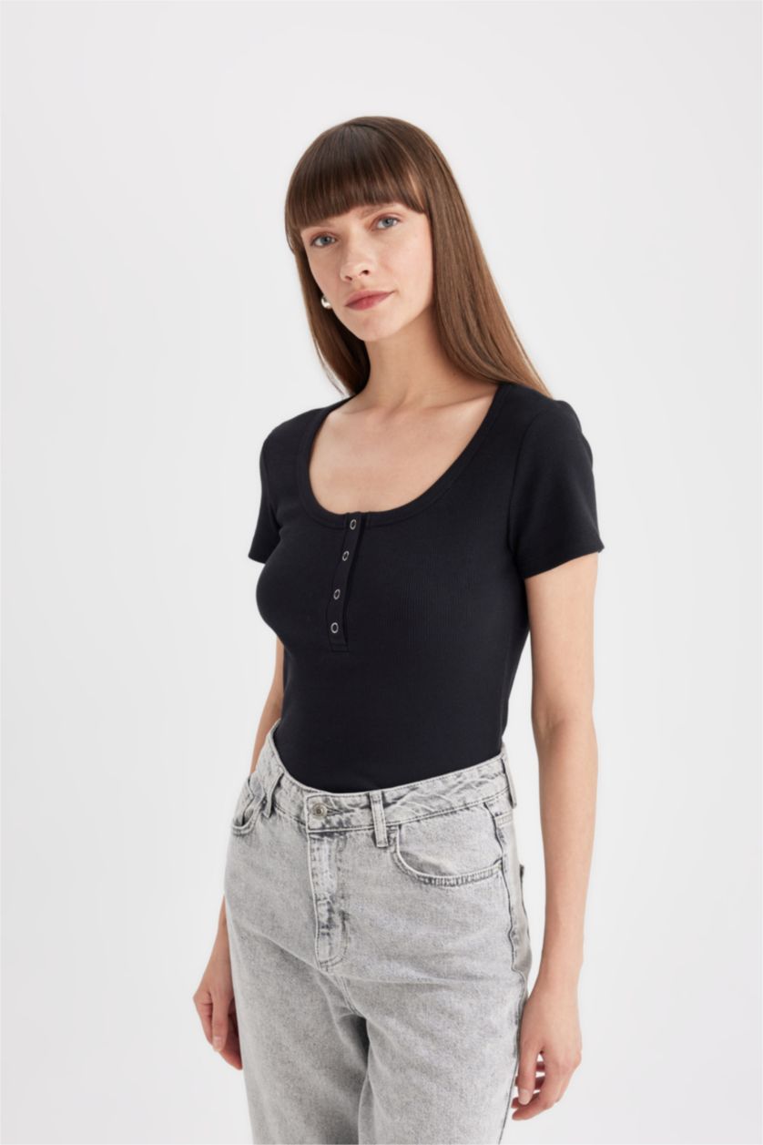 نساء أسود تيشيرت سليم فيت  نص كم مضلع برقبة مستديرة