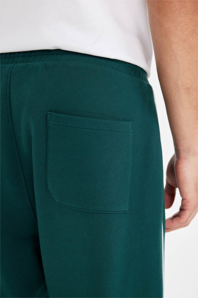 Erkek Koyu Yeşil Regular Fit Jogger Eşofman Altı Fleto Cepli Baskılı Beli Bağcıklı Lastikli Paça