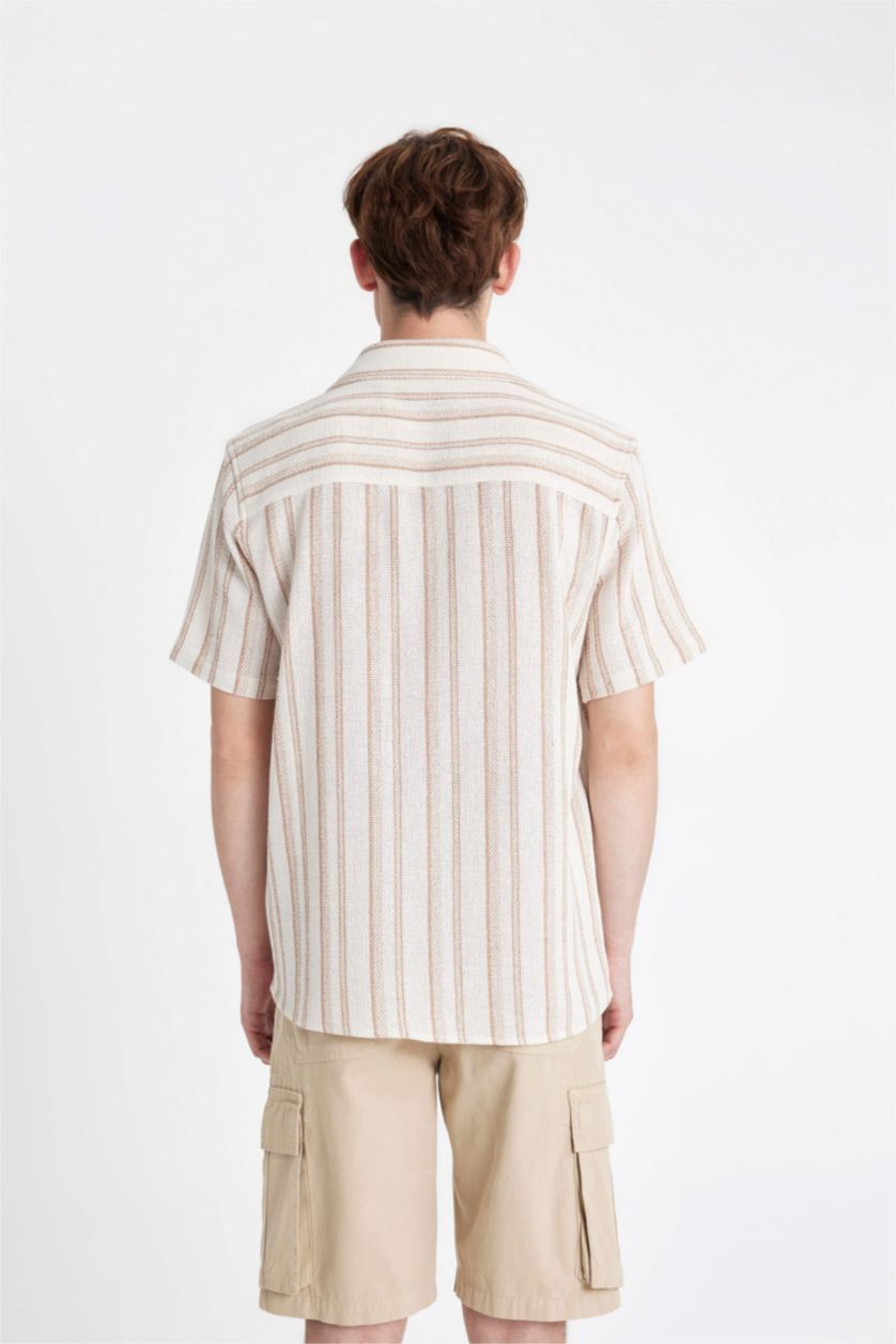 Erkek Bej Regular Fit Yazlık Çizgili Kısa Kollu Gömlek