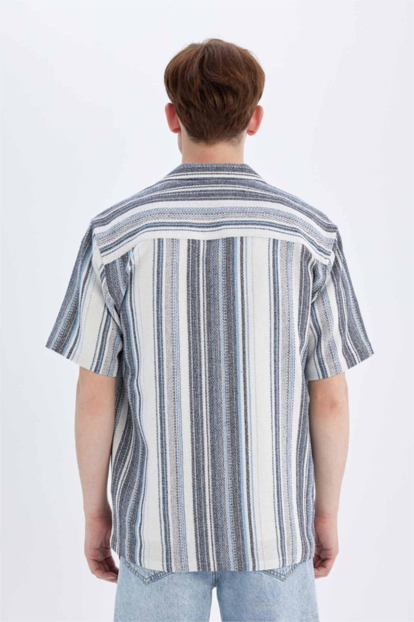Man NAVY Regular Fit Resort Collar Striped Short Sleeve Shirt