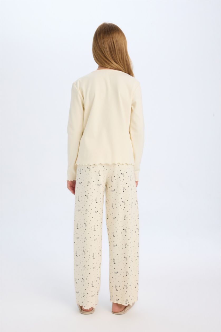 بنات بيج فاتح طقم بيجاما بناتي مضلع قصة عادية - قطعتين