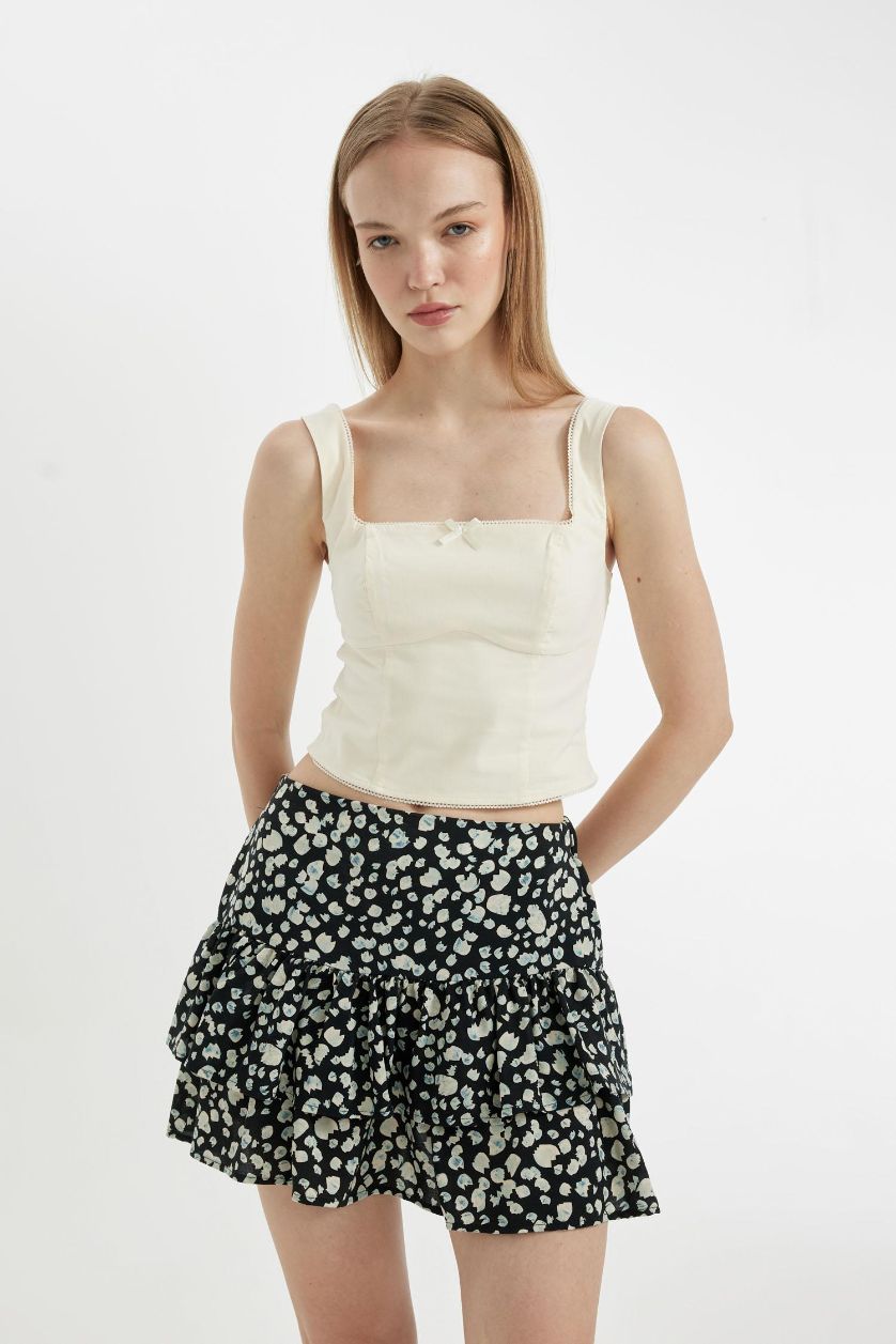 Woman Ecru Bengalin Sleeveless Blouse