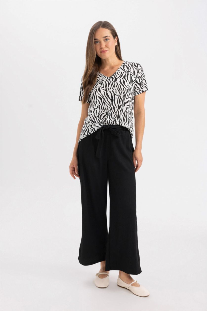 حريمي أسود كابري كولوت فيت برجل واسع