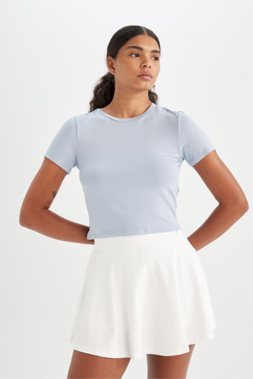 Kadın Açık Mavi Crop Bisiklet Yaka Sporcu Kısa Kollu Tişört