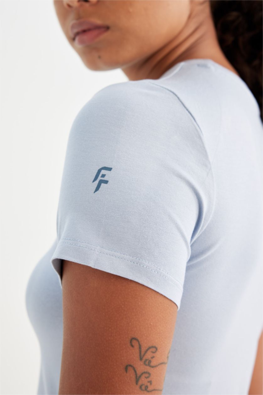 Kadın Açık Mavi Crop Bisiklet Yaka Sporcu Kısa Kollu Tişört