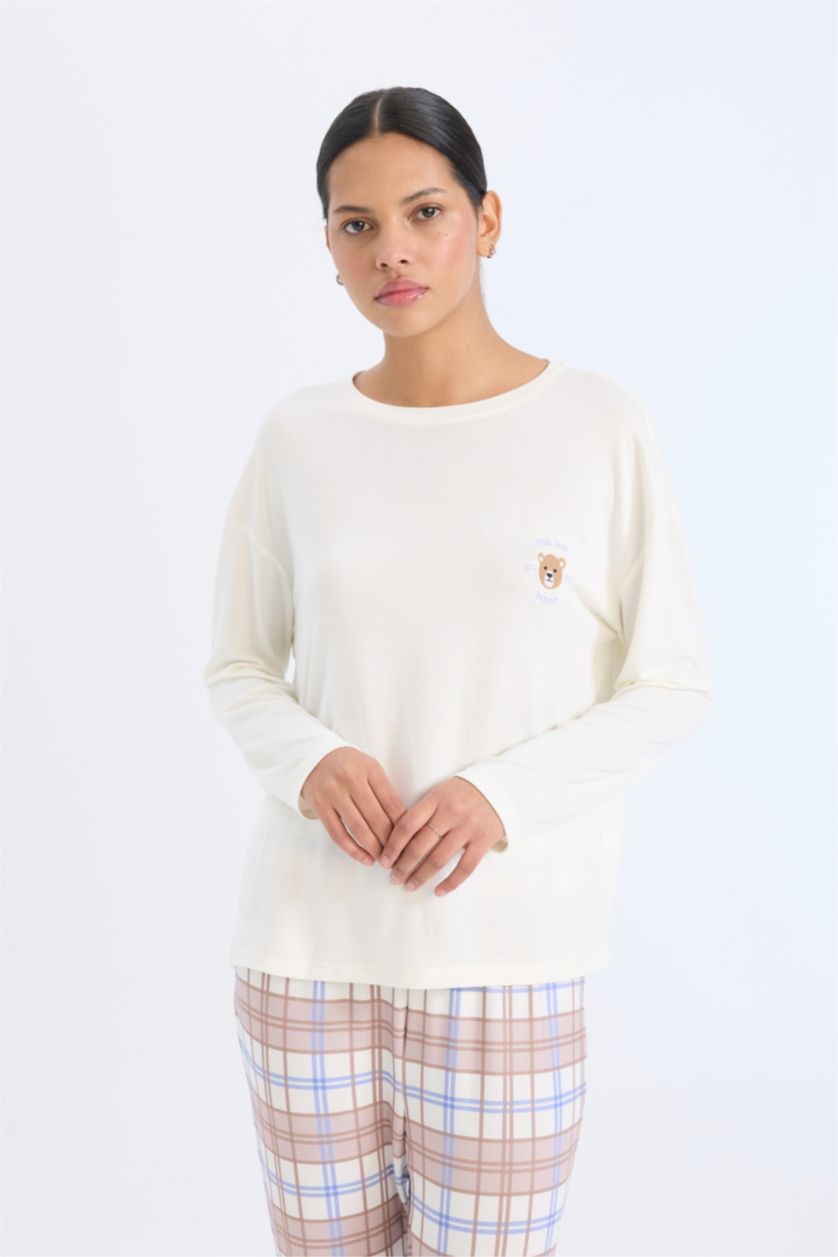 Kadın Bej Pijama Takımı Regular Fit Uzun Kollu Üst Kareli Uzun Alt